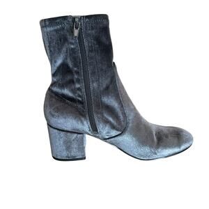 Ivanka‎ Trump Presli  velvet booties grey size 7.